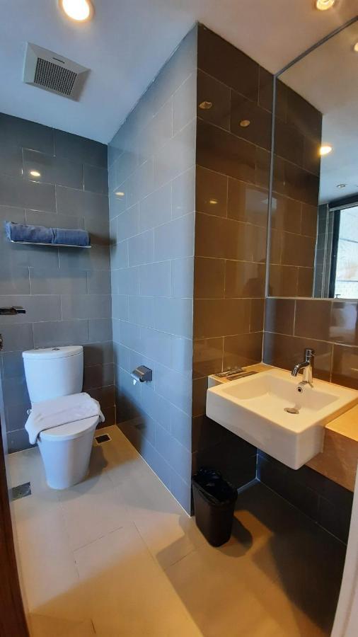 Expressia Hotel Макасар Экстерьер фото
