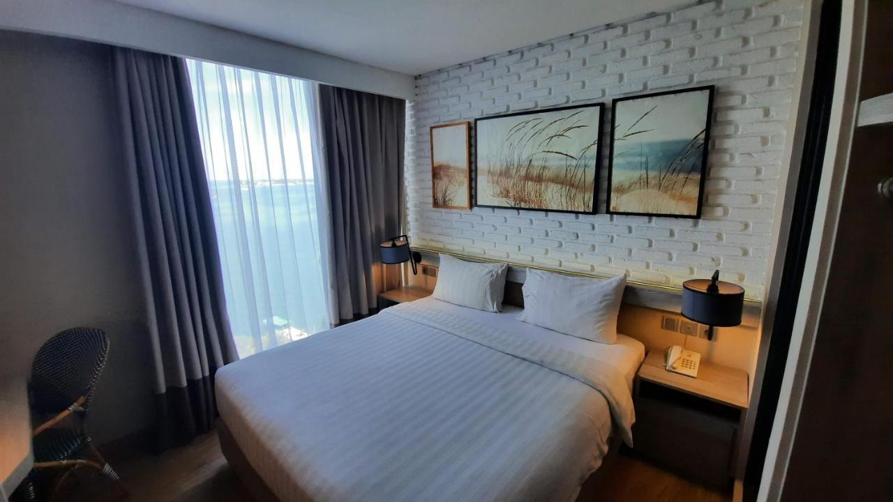 Expressia Hotel Макасар Экстерьер фото