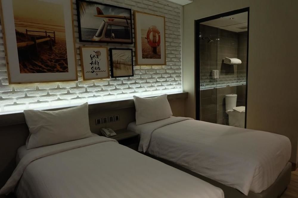 Expressia Hotel Макасар Экстерьер фото